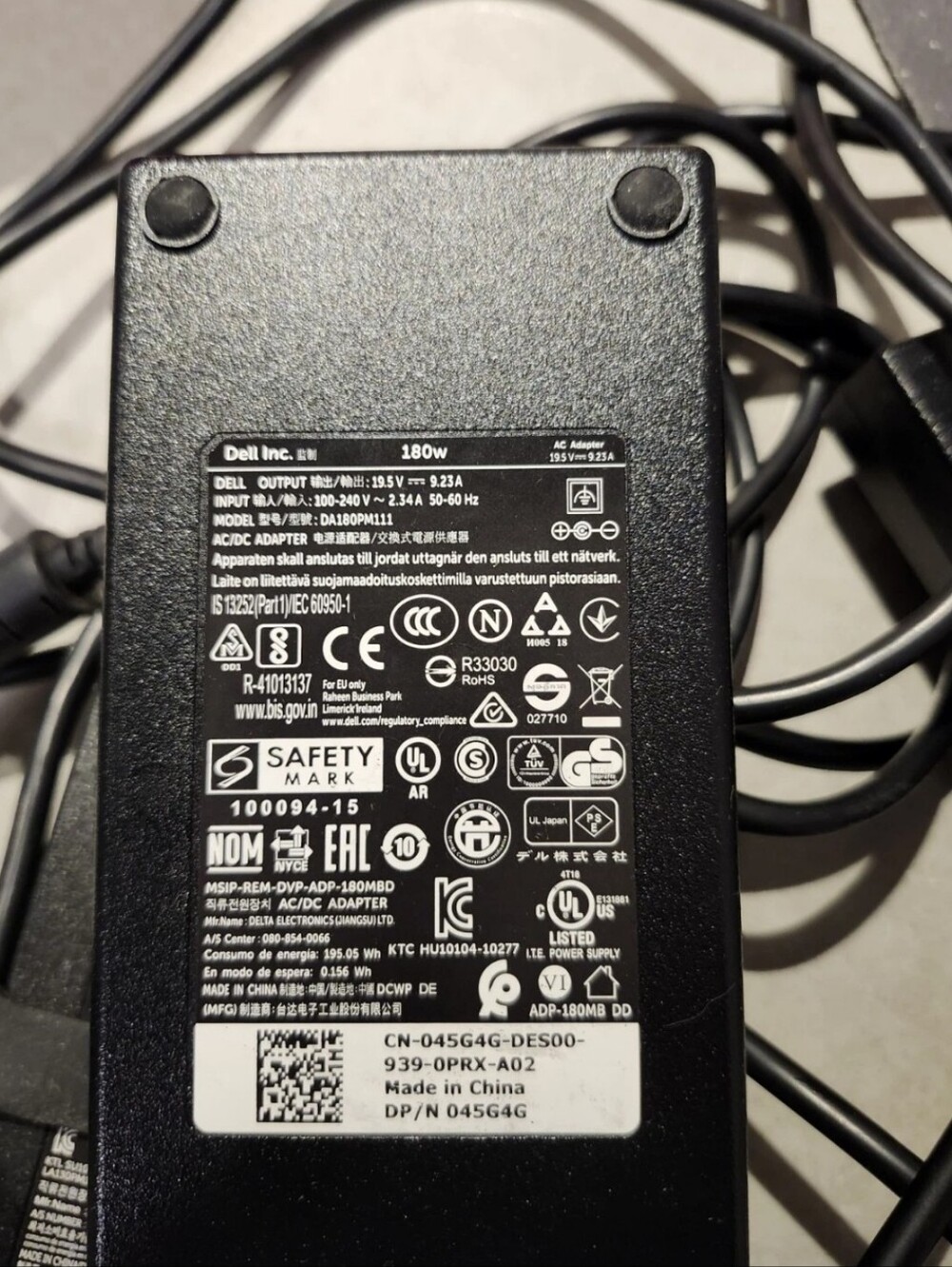 Dell 180 W AC Power Adapter DA180PM111 ADP-180MB
